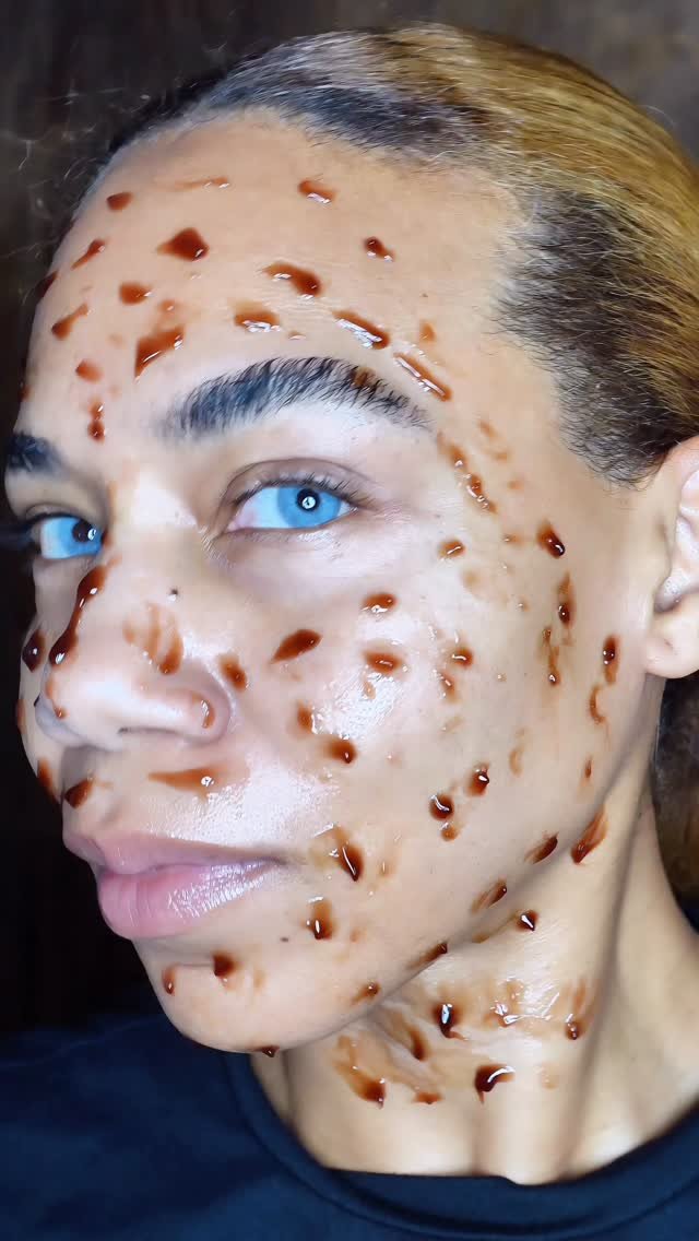 The power of Red Booster Reedle Shot and the PDRN Duo ampoule and stick @vtcosmetics_global 

Get our Best In K Beauty List (link in bio)

Main Benefits:
- Enhances skin elasticity 
- Refines skin texture
- Instant Radiance and Hydration
- Reduces Sagging
- Brightens skin

#vt #VTCosmetics #VTPDRN #VeganPDRN #kbeauty #koreanskincare #microneedle #reedle #texturedskin #daisijoreviews